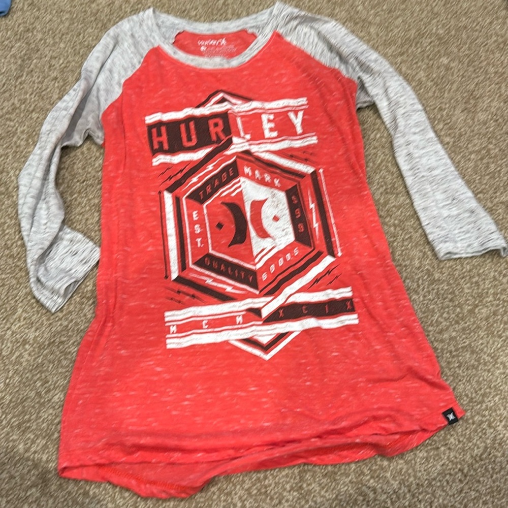 Women’s Hurley shirt